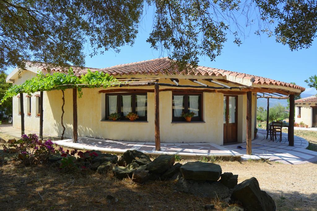 Agriturismo Rubinu Galtellì エクステリア 写真