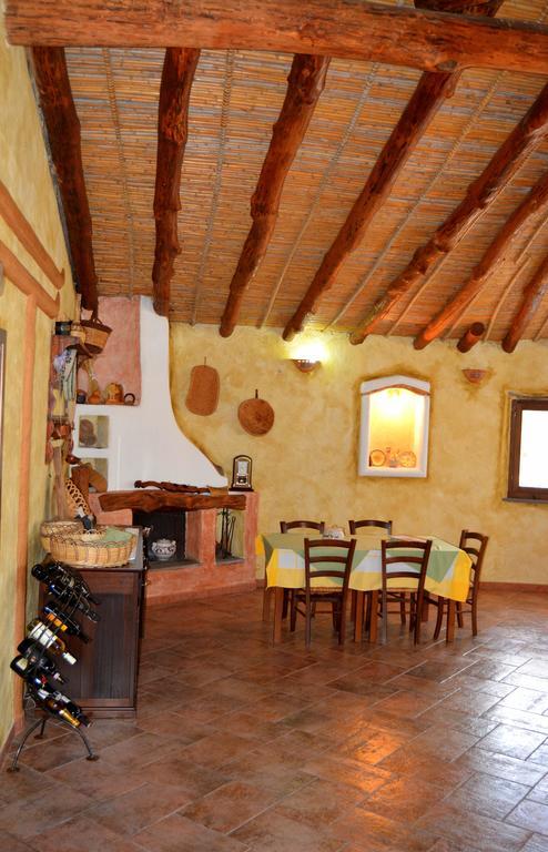 Agriturismo Rubinu Galtellì エクステリア 写真