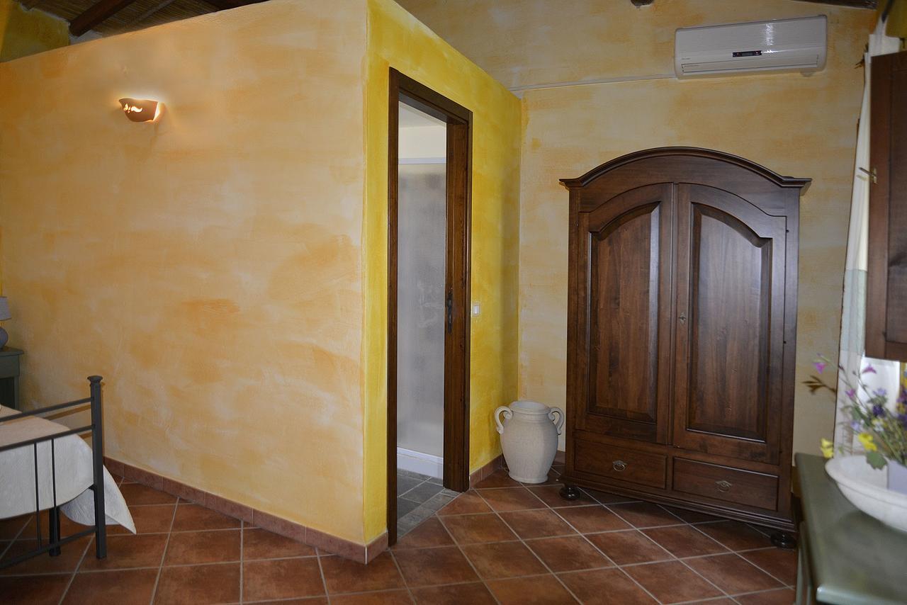 Agriturismo Rubinu Galtellì エクステリア 写真