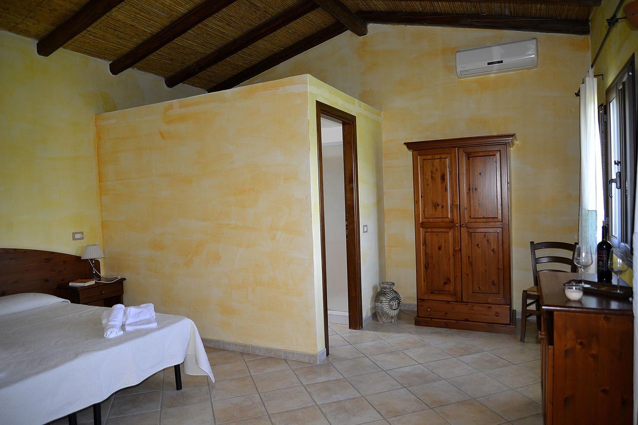 Agriturismo Rubinu Galtellì エクステリア 写真