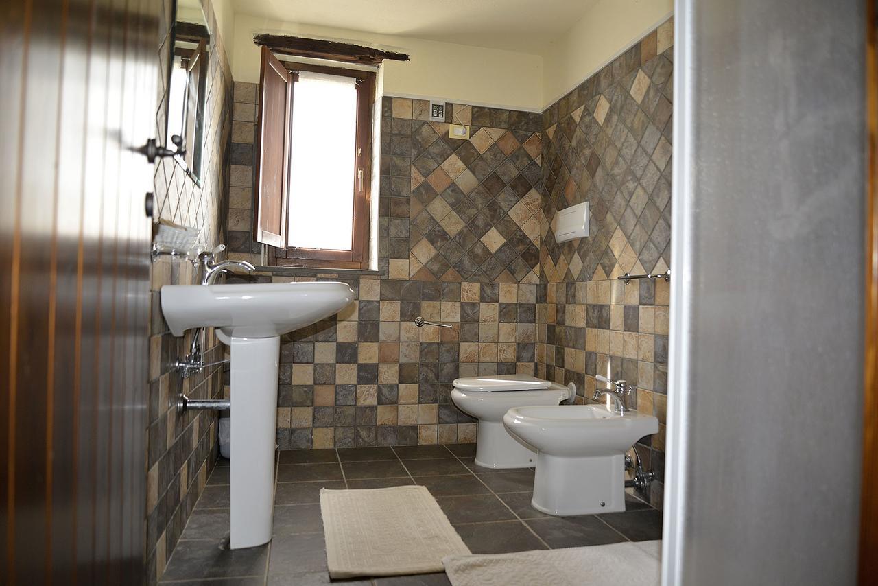 Agriturismo Rubinu Galtellì エクステリア 写真
